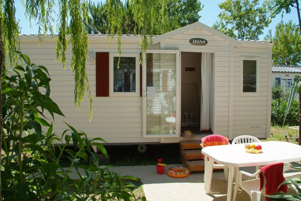 Camping Resort Les Champs Blancs Agde Bilik gambar